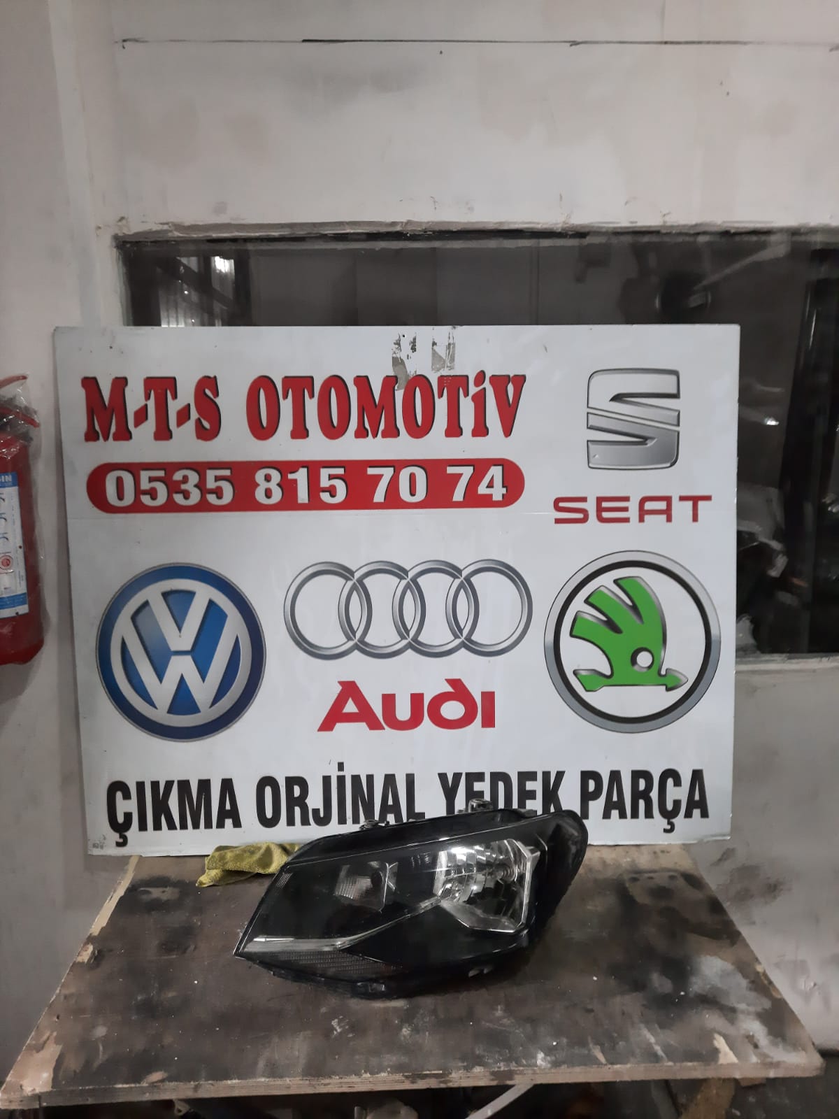 Volkswagen caddy sol ön far